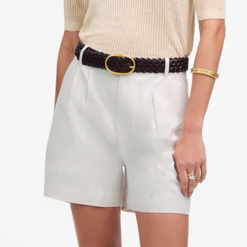 Madewell The Drapey Twill Pleated Shorts in White